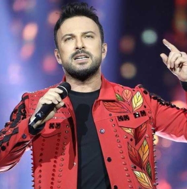 Tarkan'dan deprem bölgesine 1 milyon TL'lik yardım 4 Tarkan'dan deprem bölgesine 1 milyon TL'lik yardım