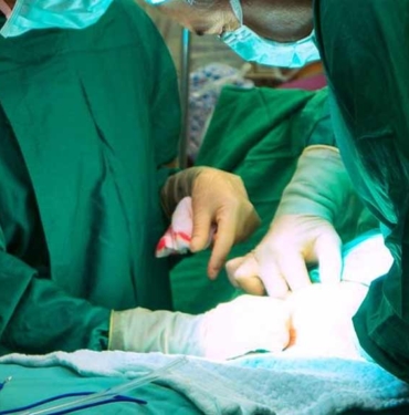 Normal girdiği ameliyathaneden cinsel organı kesilmiş olarak çıktı 3 Ameliyata-normal-girdi,-cinsel-organı-olmadan-çıktı