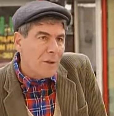 "Bizimkiler" dizisinin 'Kapıcı Cafer'i unutulmaz oyuncu: Ercan Yazgan 2 'Bizimkiler'-dizisinin-'Kapıcı-Cafer'i-unutulmaz-oyuncu--Ercan-Yazgan