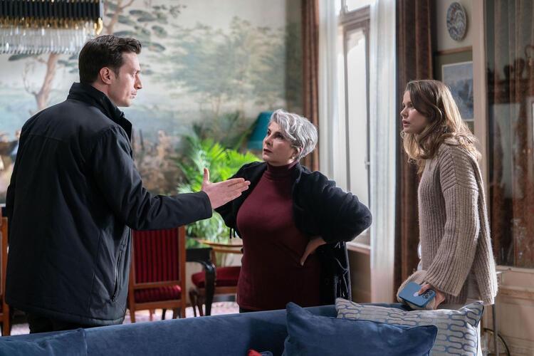 Camdaki Kız’ın merakla beklenen 70. bölüm fragmanı yayınlandı! Hayri’nin gerçek yüzü ortaya çıkıyor…