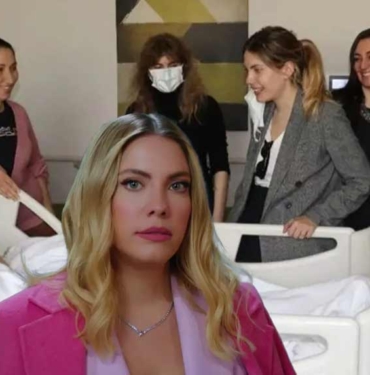 Eda Ece ve Yasak Elma dizisinin oyuncuları depremzede çocukları ziyaret etti 9 Eda-Ece-ve-Yasak-Elma’nın-oyuncuları-depremzede-çocukları-ziyaret-etti