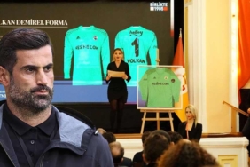 Galatasaray'dan-depremzedeler-yararına-müzayede--Volkan-Demirel’in-forması-500-bin-TL’ye-satıldı