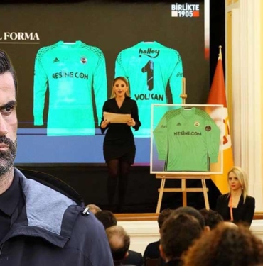Galatasaray'dan depremzedeler yararına müzayede: Volkan Demirel’in forması 500 bin TL’ye satıldı 2 Galatasaray'dan-depremzedeler-yararına-müzayede--Volkan-Demirel’in-forması-500-bin-TL’ye-satıldı