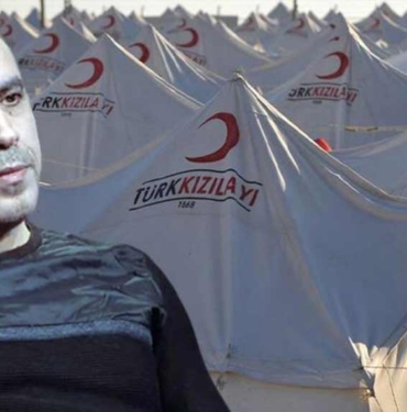 Haluk Levent'ten çadır skandalıyla ilgili yeni açıklama: "Kızılay çadır satmamalıydı bence ama..." 9 Haluk-Levent'ten-çadır-skandalıyla-ilgili-yeni-açıklama--'Kızılay-çadır-satmamalıydı-bence-ama...'