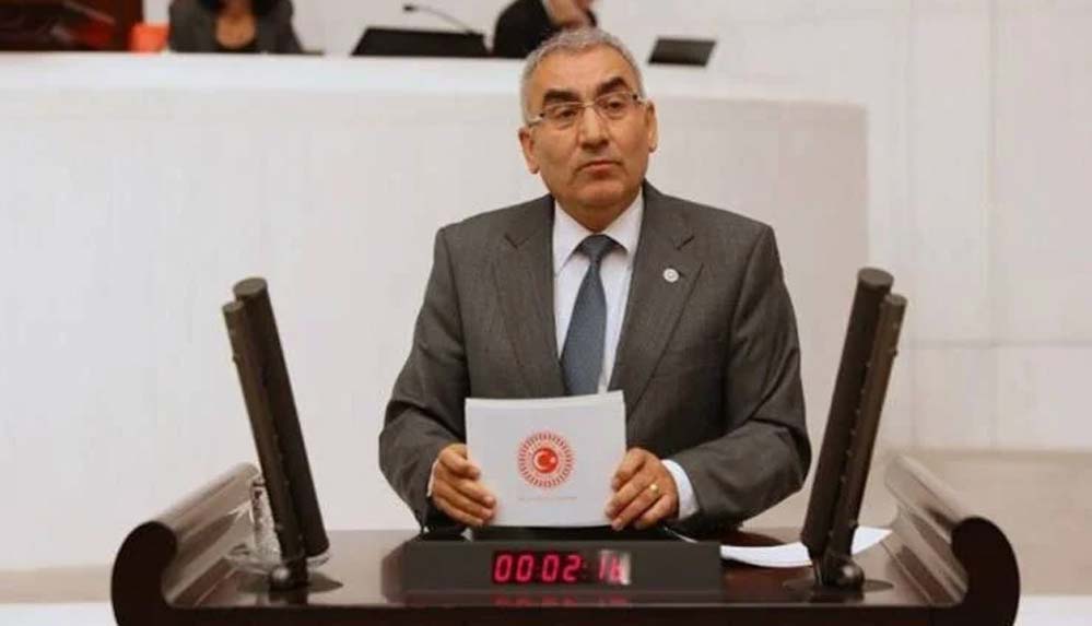 İYİ Partili Milletvekili Ayhan Altıntaş partisinden istifa etti!