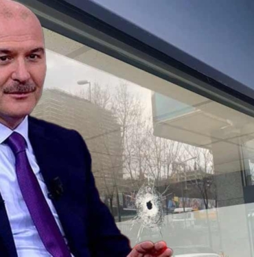 Süleyman Soylu, İyi Parti saldırısını "provokasyon" olarak nitelendirdi: Olayın nedeni belirlenmeden husumet yöneltmek siyasi fırsatçılıktır 8 İçişleri-Bakanı-Soylu,-İyi-Parti-saldırısını-'provokasyon'-olarak-nitelendirdi--Olayın-nedeni-belirlenmeden-husumet-yöneltmek-siyasi-fırsatçılıktır-