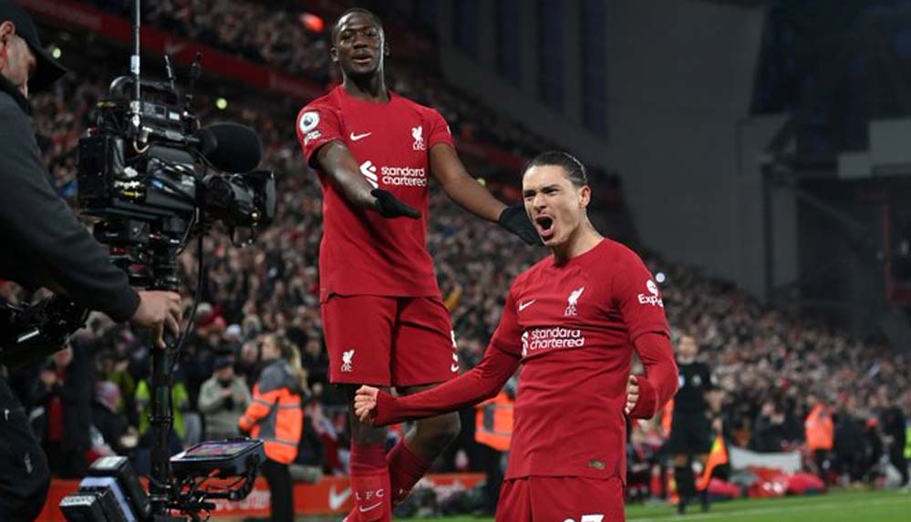 İngiltere'de tarihi gece: Liverpool ezeli rakibi Manchester United’ı 7-0 yendi, Salah şov yaptı!