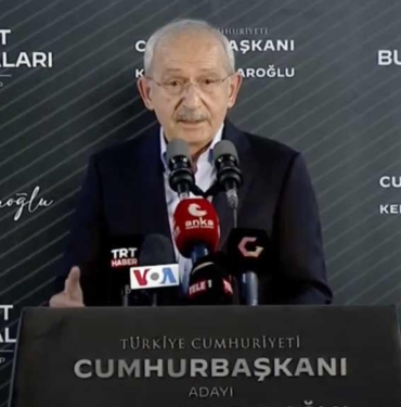 Kılıçdaroğlu depremzedelere “Söz veriyorum” diyerek duyurdu: Beş kuruş alınmayacak, borçları sileceğiz 3 Kılıçdaroğlu-depremzedelere-“Söz-veriyorum”-diyerek-duyurdu--Beş-kuruş-alınmayacak,-borçları-sileceğiz