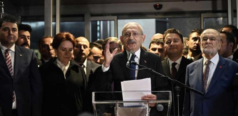 Dünya, Kılıçdaroğlu’nun adaylığını konuşuyor: “Türkiye’de 2. Kemal dönemi” 6 Kılıçdaroğlu'nun-ortak-cumhurbaşkanı-adaylığı-dünya-basınında--'Türkiye'de-2.-Kemal-dönemi'