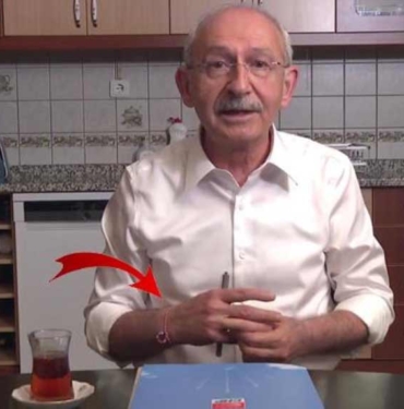 Kılıçdaroğlu’nun taktığı Marteniçka bilekliği dikkat çekti! Marteniçka bilekliği ne anlama geliyor? 2 Kılıçdaroğlu’nun-taktığı-Marteniçka-bilekliği-dikkat-çekti!-Marteniçka-bilekliği-ne-anlama-geliyor-