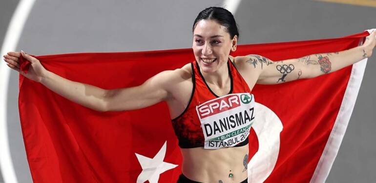 Milli atlet Tuğba Danışmaz, Türkiye rekoru kırarak Avrupa şampiyonu oldu 1 Milli-atlet-Tuğba-Danışmaz,-Avrupa-şampiyonu-oldu