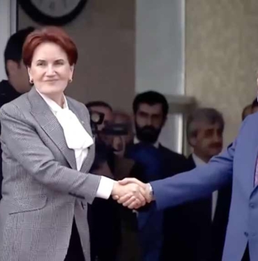 Son Dakika... Altılı Masa’ya dönen Meral Akşener, toplantı için Saadet Partisi’ne geldi 2 Son-Dakika...-Altılı-Masa’ya-dönen-Meral-Akşener,-toplantı-için-Saadet-Partisi’ne-geldi
