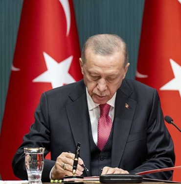 Son Dakika... Erdoğan seçim tarihini resmen ilan etti! 10 Son Dakika... Erdoğan seçim tarihini resmen ilan etti!