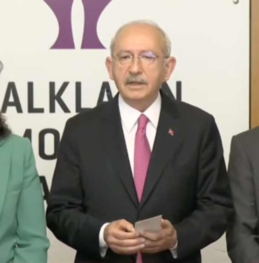 Son Dakika... HDP’yi ziyaret eden Kılıçdaroğlu’ndan ilk açıklama! 5 Son-Dakika...-HDP’yi-ziyaret-eden-Kılıçdaroğlu’ndan-ilk-açıklama!