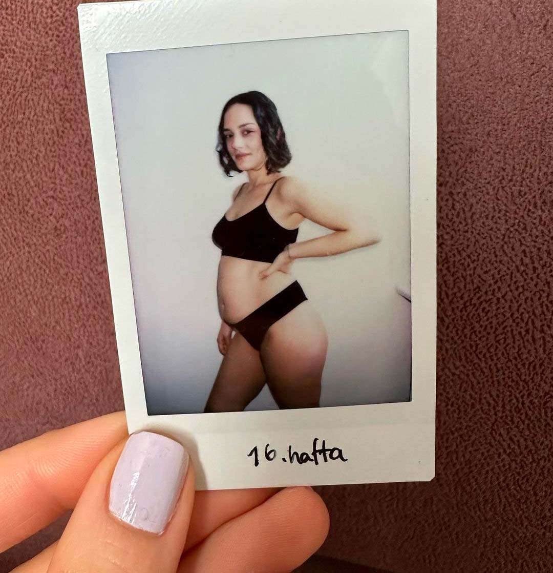 Yeni evlenmişlerdi! Oyuncu Bora Akkaş ve Oben Alkan'ın bebek sevinci