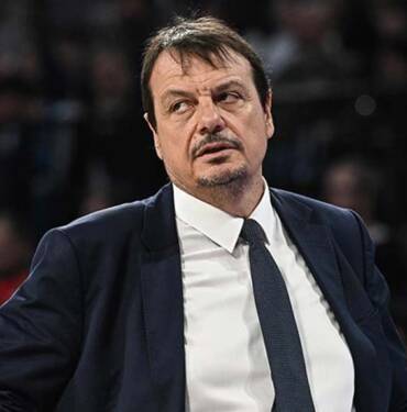 Zatürre-teşhisi-konulan-Ergin-Ataman-hastaneye-yatırıldı