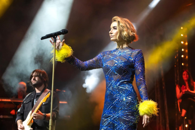 Ünlü isimlerin Ramazan Bayramı sahne ücretleri belli oldu: Zirvedeki Hadise’nin kazancı dudak uçuklattı!