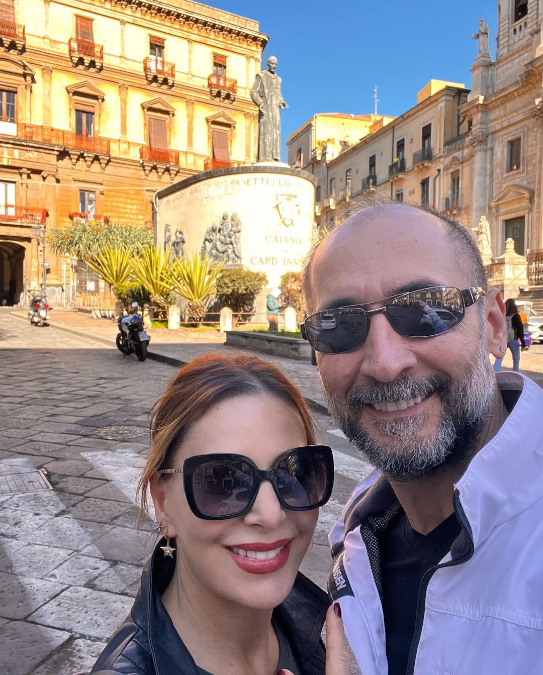 Şenay Gürler ve Semih Saygıner’den evlilik yıldönümünde romantik paylaşım: 9 yılı el ele bitirdik