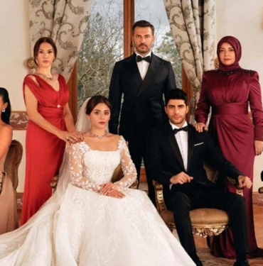 Kızılcık Şerbeti'nde senaryo değişecek mi? Yapımcı Faruk Turgut son noktayı koydu 10 5-hafta-yayın-durdurma-cezası-verilen-Kızılcık-Şerbeti-bu-akşam-yayınlanacak-mı--Mahkeme-kesin-kararını-verdi!