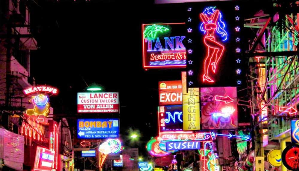 Anketlerde-geride-kalan-muhafazakar-partiden-‘seks-oyuncağı’-vaadi