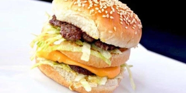 Asgari-ücretlinin-hamburger-alım-gücü-5-yılda-114-adetten-62’ye-düştü-