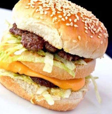 Asgari ücretlinin hamburger alım gücü 5 yılda 114 adetten 62’ye düştü 8 Asgari-ücretlinin-hamburger-alım-gücü-5-yılda-114-adetten-62’ye-düştü-