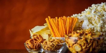 Bu-abur-cuburlar-vücudunuzun-düşmanı!-Mutlaka-uzak-durmanız-gereken-atıştırmalıklar…