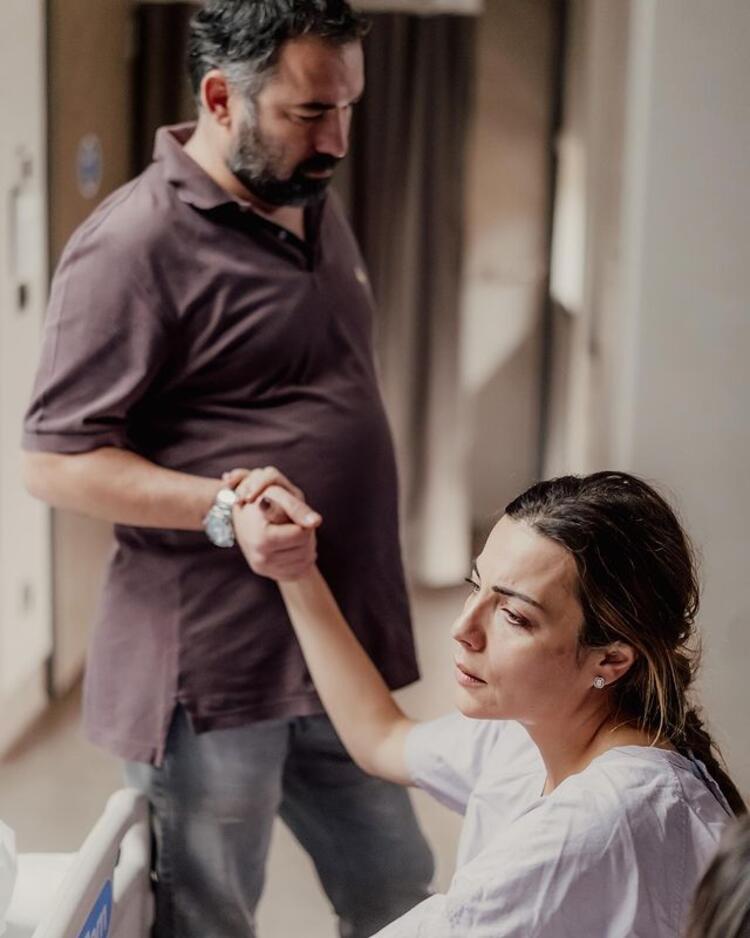 Burcu Kara doğum yaptığı anları paylaştı: En güzel an Can'ı ilk görüşüm