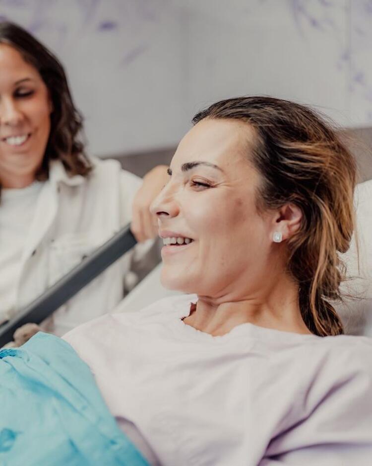 Burcu Kara doğum yaptığı anları paylaştı: En güzel an Can'ı ilk görüşüm