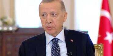Cumhurbaşkanı-Erdoğan'ın-katıldığı-canlı-yayın-aniden-kesildi--'Üşütmüşüm,-helallik-istiyorum'