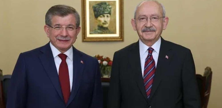 Davutoğlu’ndan-Kılıçdaroğlu’nun-adaylık-kampanyasına-50-bin-lira-destek-