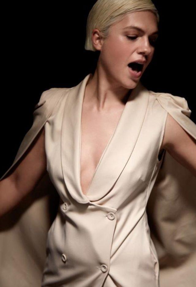 'Hayat Bilgisi'nin 'Barbie Gamze'si İpek Erdem son haliyle şaşırttı: Yaşlanmak yaramış