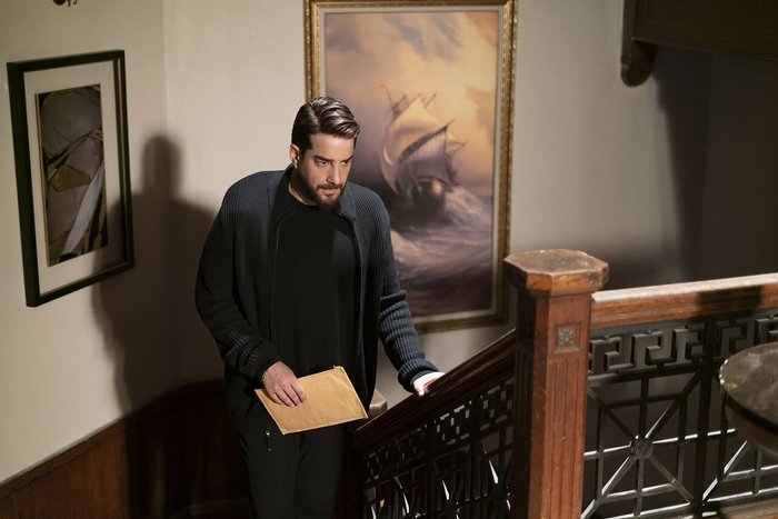 Hayranları çok üzülecek: Kanal D’nin fenomen dizisi Camdaki Kız adım adım finale yaklaşıyor