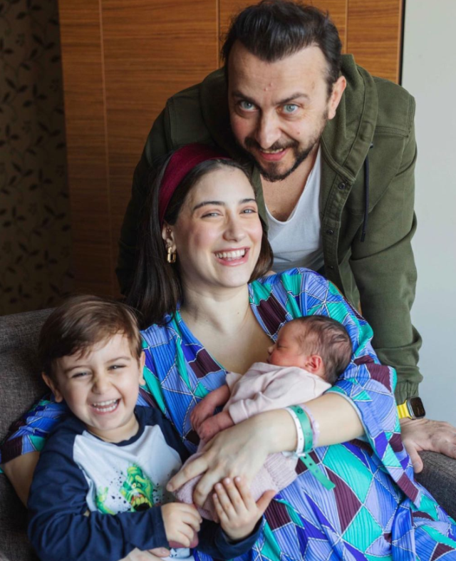 Kızı Leyla’yla fotoğrafını paylaşan Hazal Kaya'dan eşi Ali Atay’a gönderme: Hangimizden bu gen?