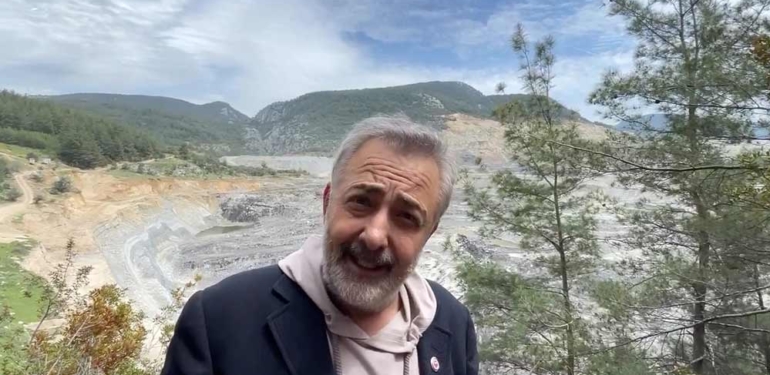 Mehmet Aslantuğ Akbelen Ormanı’nın son halini paylaştı: Bunları yapanlar vatanperver ise biz vatan haini olmayı göze alıyoruz 1 Mehmet-Aslantuğ-Akbelen-Ormanı’nın-son-halini-paylaştı--Bunları-yapanlar-vatanperver-ise-biz-vatan-haini-olmayı-göze-alıyoruz