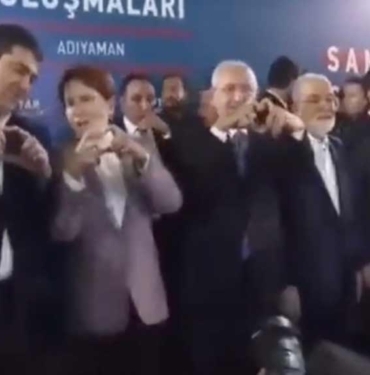 Meral Akşener, Gültekin Uysal'a kalp işareti yapmayı öğretti 7 Meral-Akşener,-Gültekin-Uysal'a-kalp-işareti-yapmayı-öğretti-