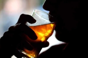 Mesai saatinde 3 litre bira içince davalık olan çalışanı, mahkeme haklı buldu: 1 milyon TL tazminat alacak 2 Mesai-saatinde-3-litre-bira-içince-davalık-olan-işçiyi,-mahkeme-haklı-buldu--1-milyon-TL-tazminat-alacak