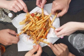 Patates kızartması sevenleri üzecek araştırma: Depresyona sebep olabilir 8 Patates-kızartması-sevenleri-üzecek-araştırma--Depresyona-sebep-olabilir