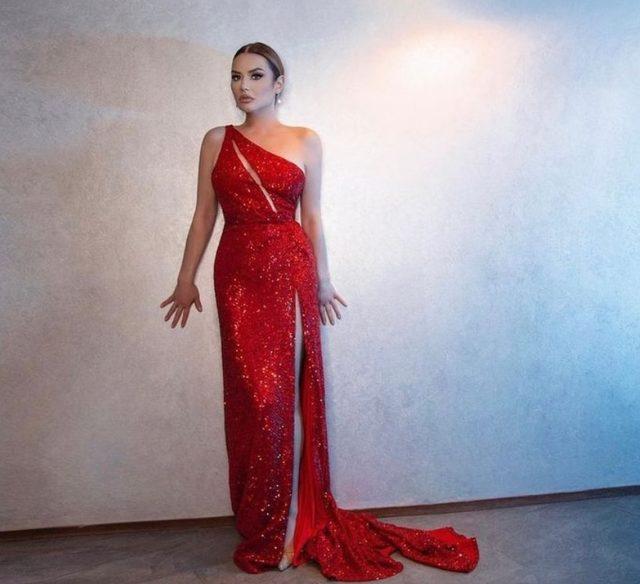Photoshop’un ayarını kaçıran Deniz Seki tanınmaz hale geldi! Görenler Hadise’ye benzetti…