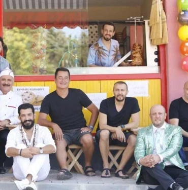 Senaristi-“Ben-bu-oyunu-bozamadım”-diyerek-duyurdu--Leyla-ile-Mecnun-dizisinden-sevenlerine-kötü-haber!