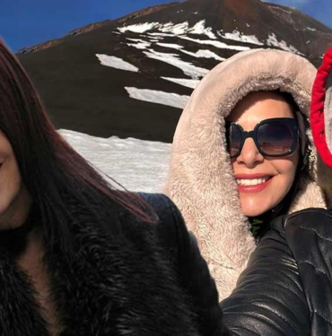 Şenay Gürler ve Semih Saygıner’den evlilik yıldönümünde romantik paylaşım: 9 yılı el ele bitirdik 7 Şenay-Gürler-ve-Semih-Saygıner’den-evlilik-yıldönümünde-romantik-paylaşım--9-yılı-el-ele-bitirdik