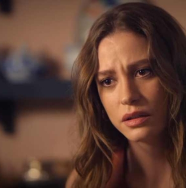 Serenay-Sarıkaya’nın-acı-günü!-Sosyal-medyadan-duyurdu…