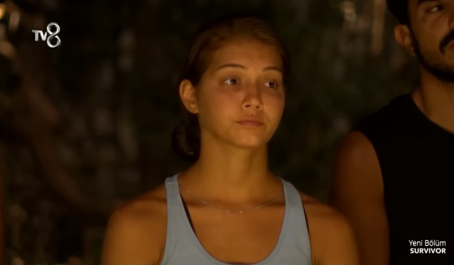 Survivor’dan diskalifiye edilen Merve’nin sinir krizi geçirdiği görüntüler gündem oldu!