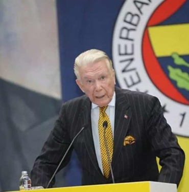 Son Dakika... Fenerbahçe Yüksek Divan Kurulu Başkanı Uğur Dündar görevinden istifa etti! 2 Uğur-Dündar’dan-Yüksek-Divan-Kurulu’nda-gündem-olan-konuşma--Derin-yapı-Fenerbahçe'ye-kumpas-kuruyor