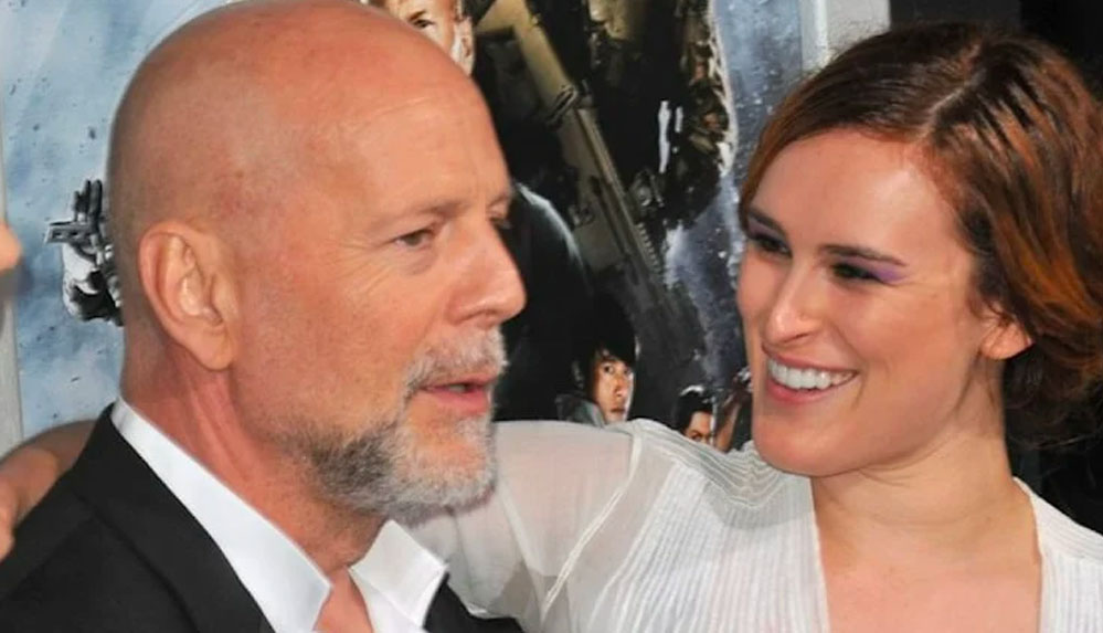 Ünlü oyuncu Bruce Willis dede oldu: Kızları müjdeli haberi böyle verdi