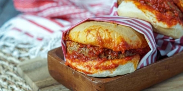 Yemeye-doyamayacaksınız!-En-kolay-evde-ıslak-hamburger-tarifi