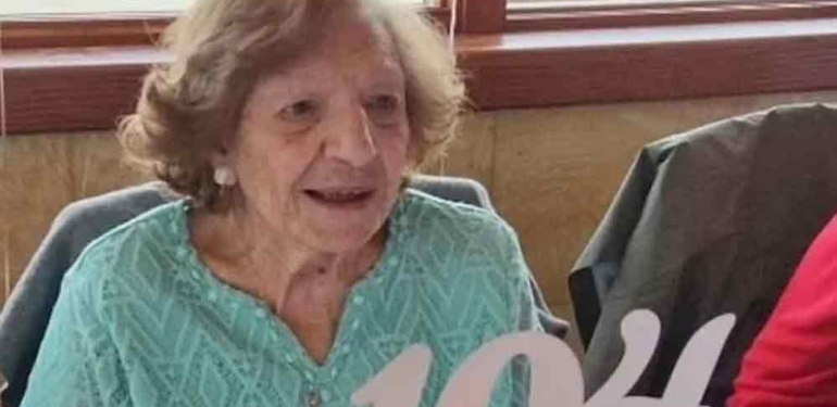 104 yaşındaki kadın uzun yaşamın sırrını açıkladı: Her akşam bira içiyorum