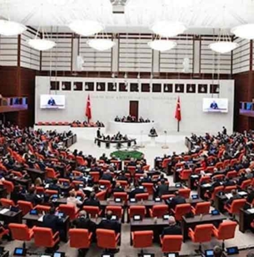 Aday gösterilmeyen milletvekilleri çalışmadan maaş aldı: 314 vekile yaklaşık 35 milyon TL ödendi 9 _Aday-gösterilmeyen-milletvekilleri-çalışmadan-maaş-aldı--314-vekile-14-milyon-854-bin-TL-ödendi