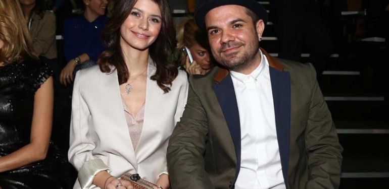 Beren Saat ve Kenan Doğulu çifti İmamoğlu'na yapılan taşlı saldırıyı kınadı: Taş tutan eller değil, kalp yapan eller olacak geleceğimiz 1 Beren-Saat-ve-Kenan-Doğulu-çifti-İmamoğlu'na-taşlı-saldırıyı-kınadı-