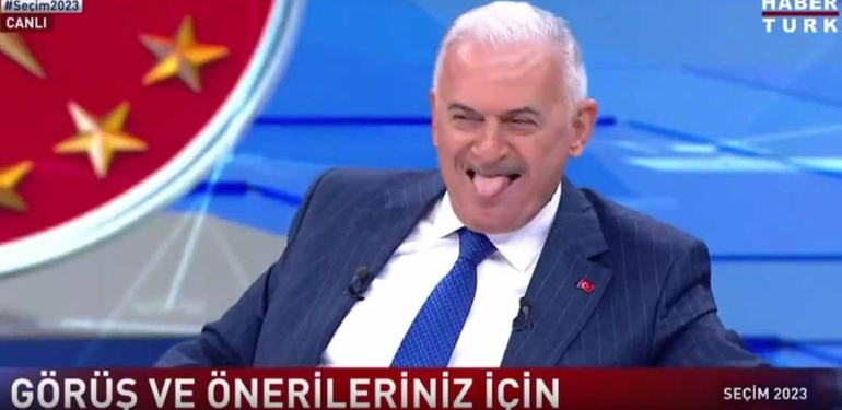 Binali Yıldırım Habertürk canlı yayınında yarım dakika daha istedi: Neyse parası veririz 1 Binali-Yıldırım-Habertürk-canlı-yayınında-yarım-dakika-daha-istedi--Neyse-parası-veririz
